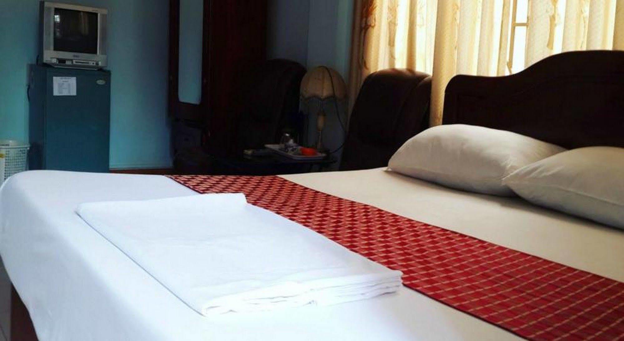 Phong Nha Hotel เว้ ภายนอก รูปภาพ